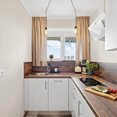 Апартаменты 7home Zentrumsnah Neu