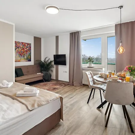 Апартаменты 7home Zentrumsnah Neu *